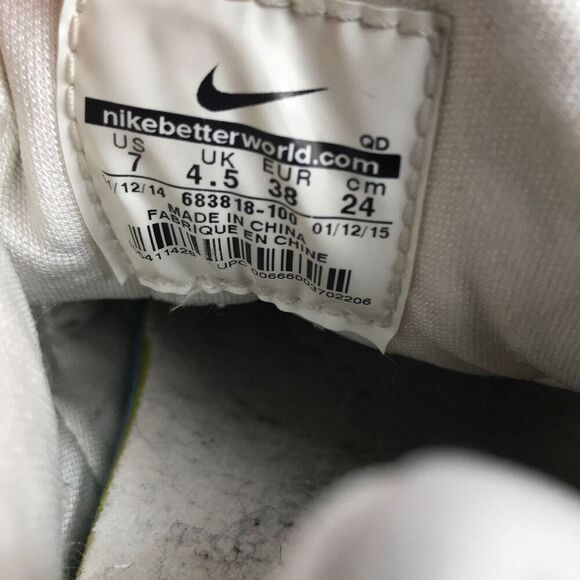 Nike Air Huarache Run Premium White Running Shoes 683818-100 Women’s Size 7 - Picture 11 of 12